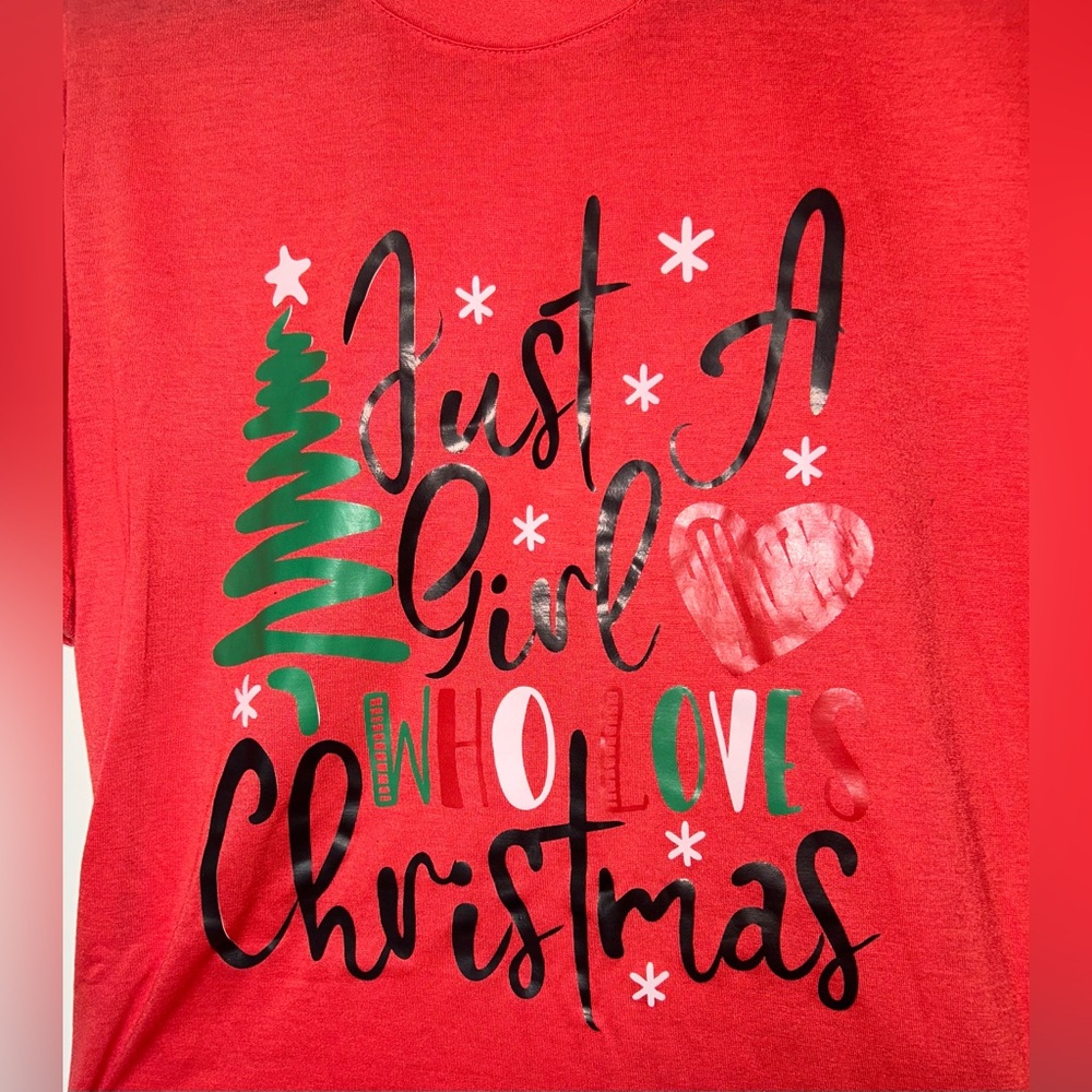 ❤️FREE❤️ SHEIN Christmas Tee 🎄